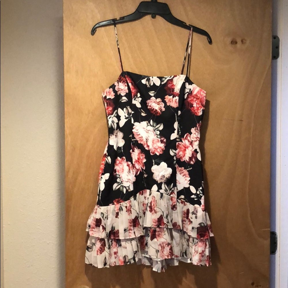 Nordstrom - Fame and Partners dress size 6